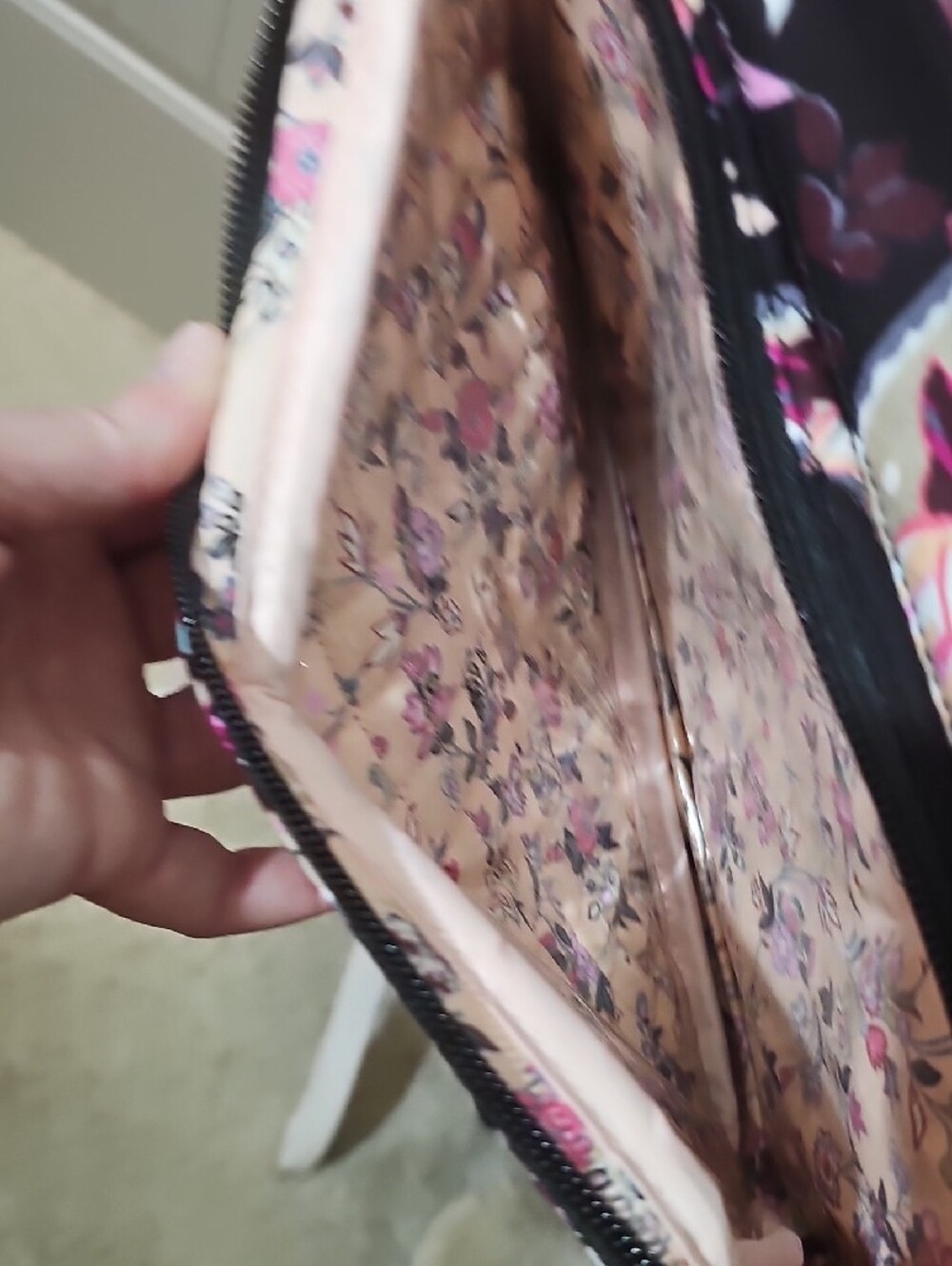 Vera Bradley Hanging Travel Organizer In Botanical Paisley - Picture 9 of 11